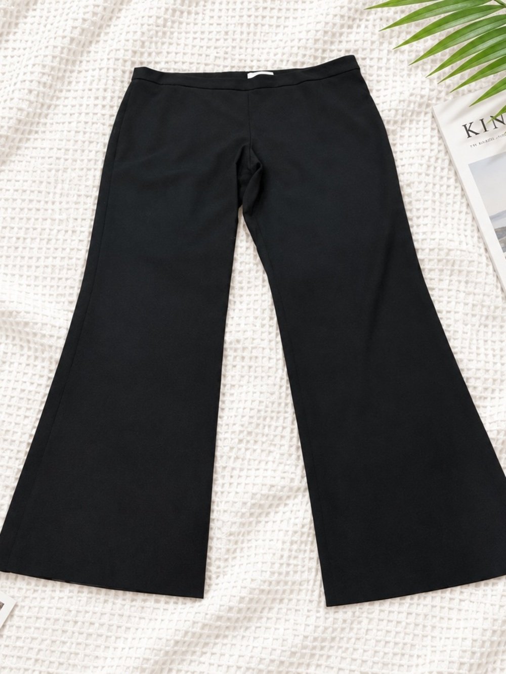 BOSS Black Wide-Leg Flare Pants. Sz 16. Finest Wool. Like new.